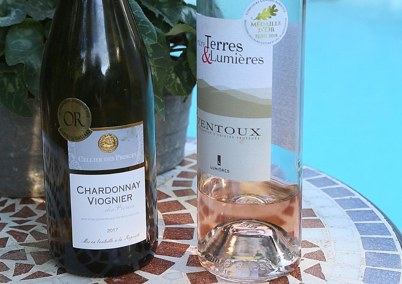 Mas Du Clos De L'Escarrat Jonquieres  Exterior photo